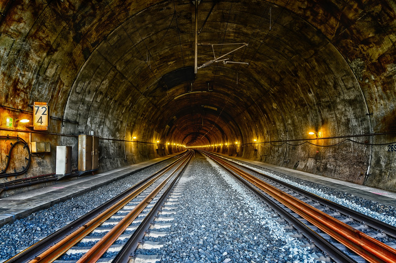 Tunnel